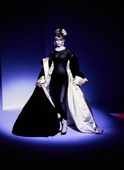 Look 50